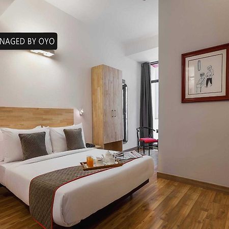 Hotel Gautam Residency Нью-Дели Экстерьер фото