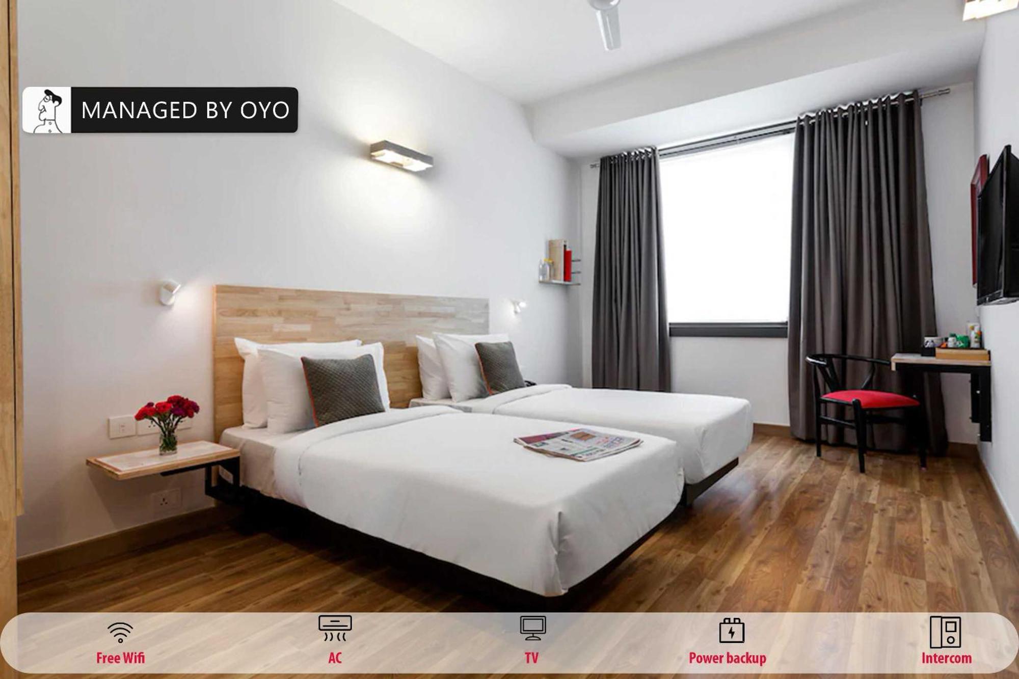 Hotel Gautam Residency Нью-Дели Экстерьер фото