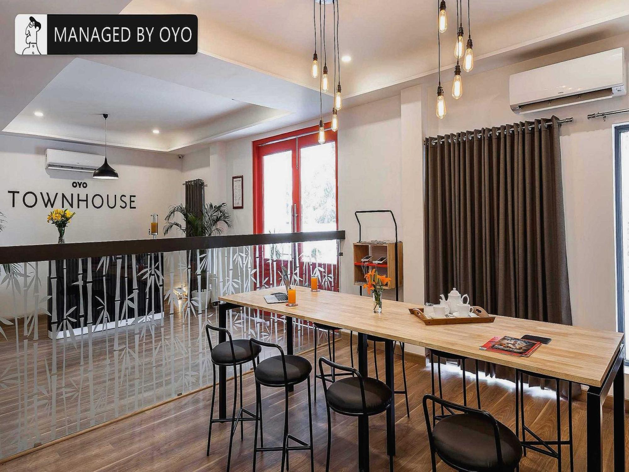 Hotel Gautam Residency Нью-Дели Экстерьер фото