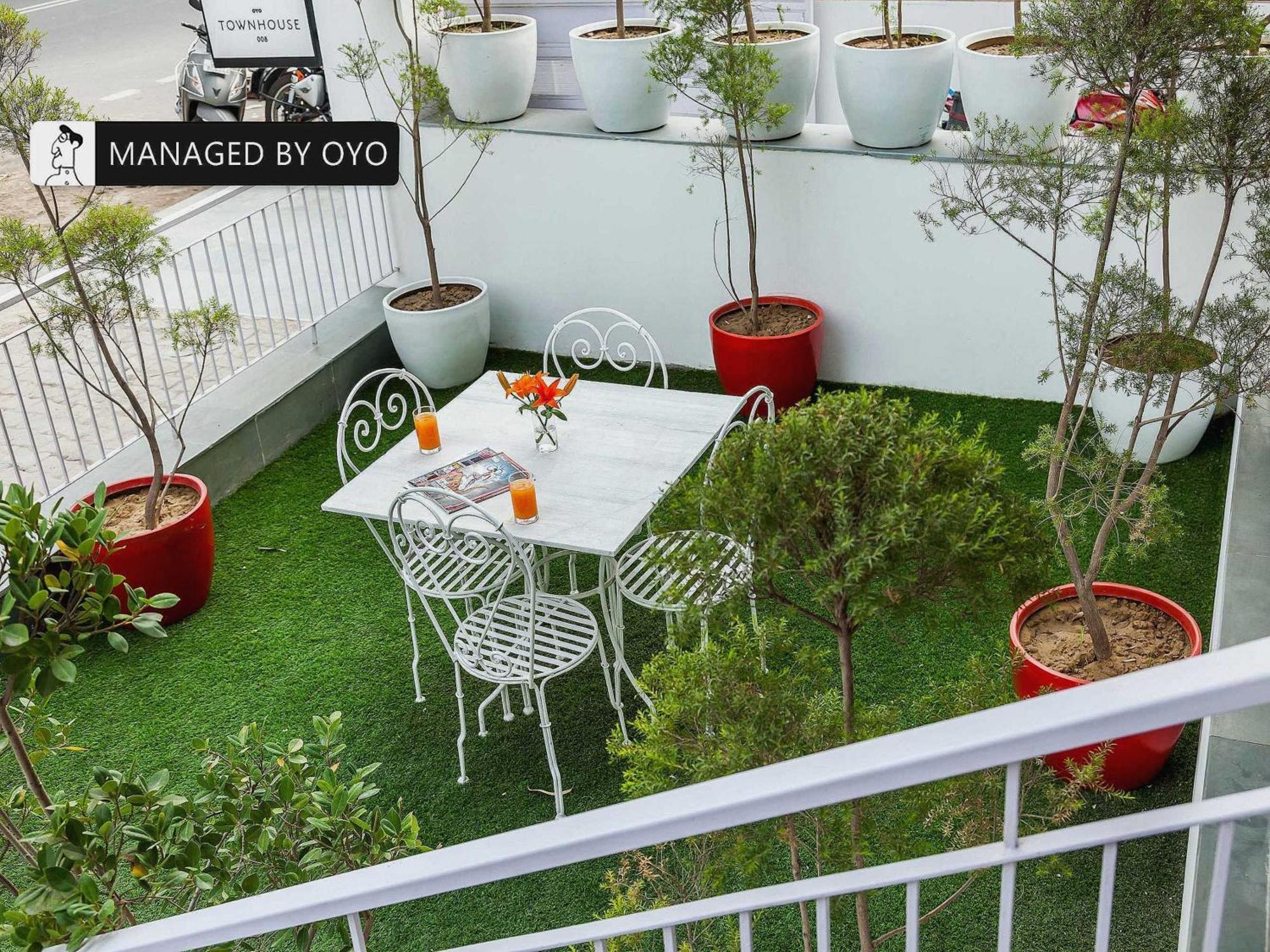Hotel Gautam Residency Нью-Дели Экстерьер фото