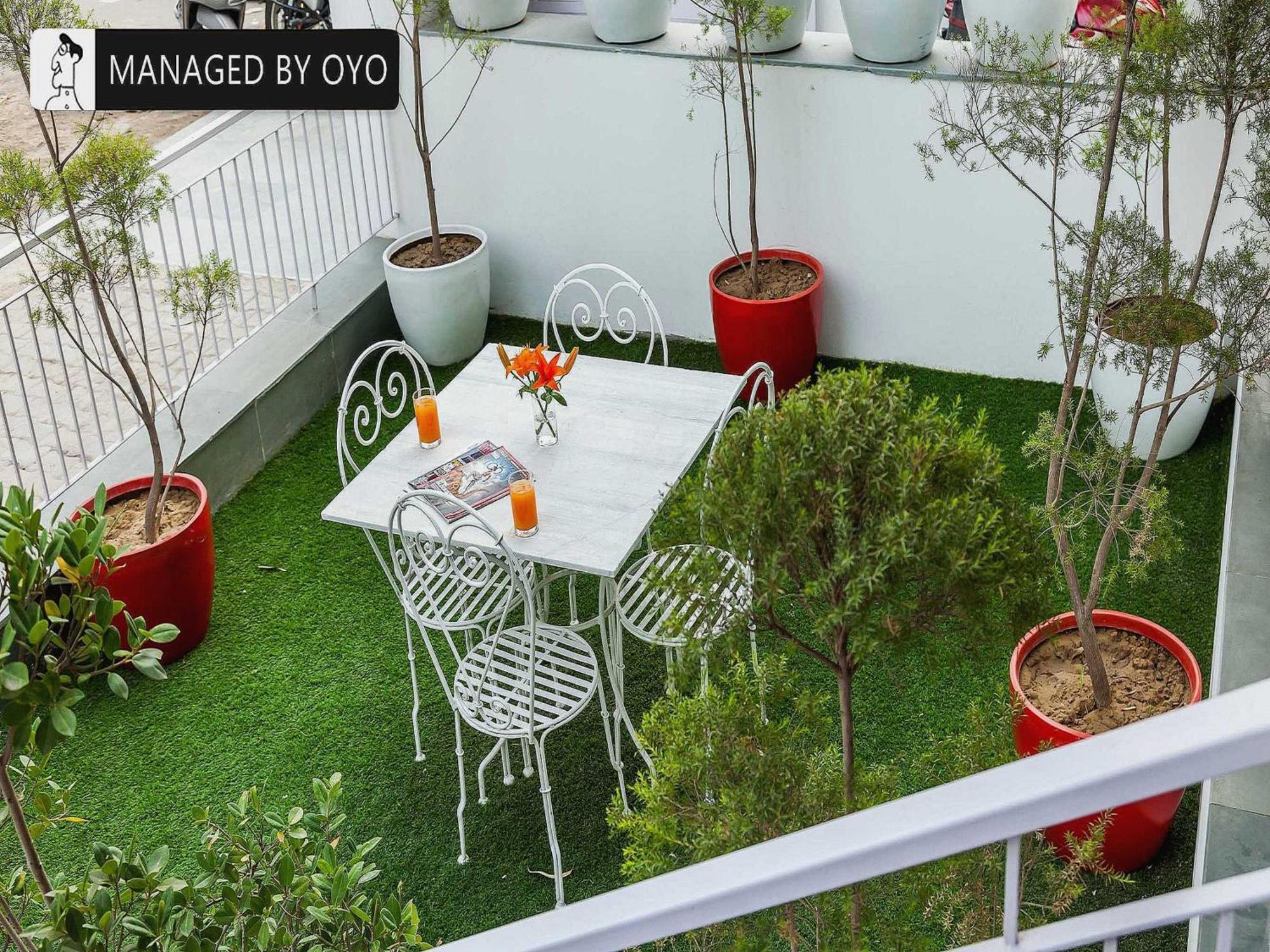 Hotel Gautam Residency Нью-Дели Экстерьер фото