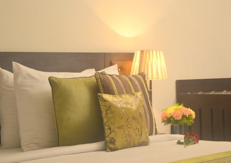 Hotel Gautam Residency Нью-Дели Экстерьер фото