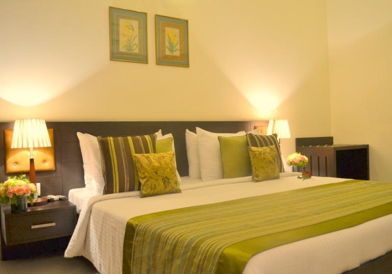 Hotel Gautam Residency Нью-Дели Экстерьер фото